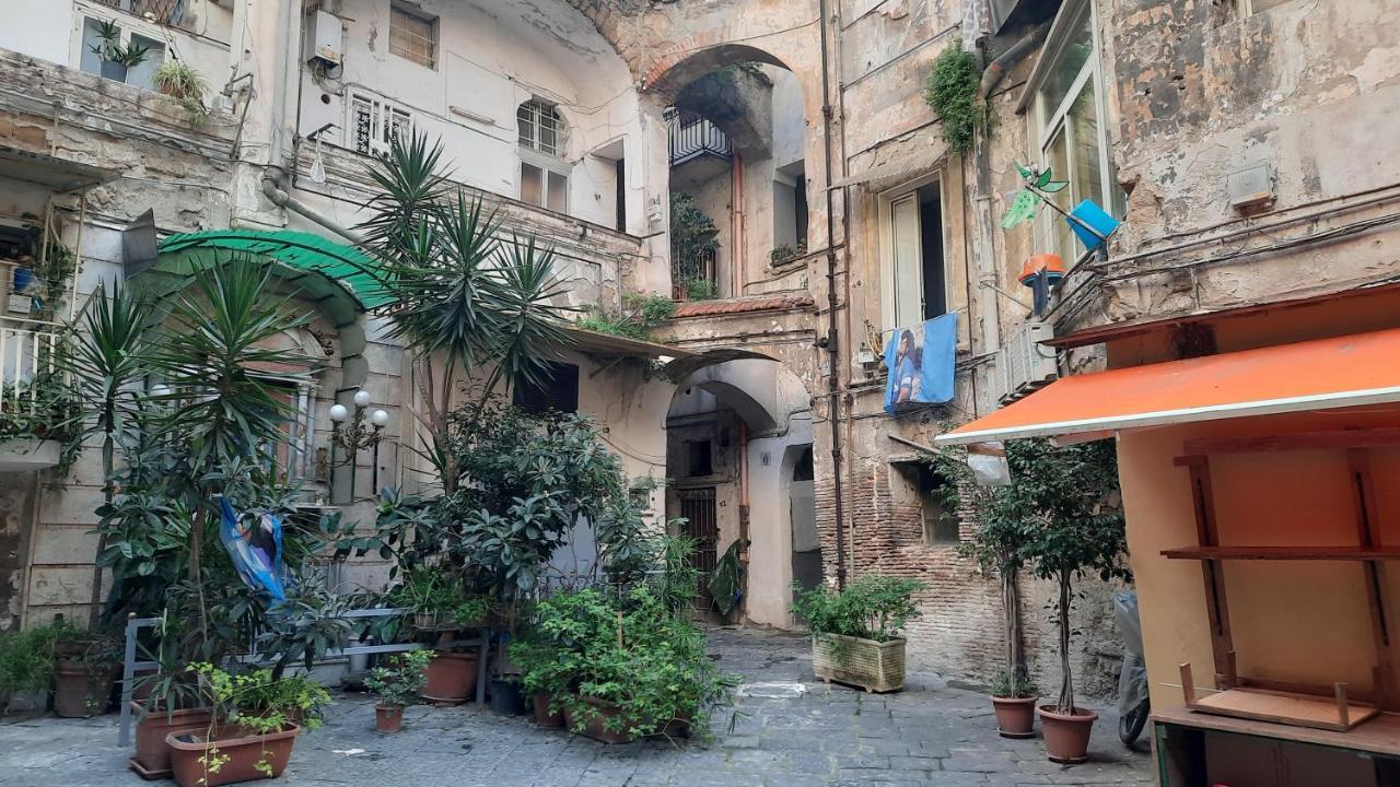 White Home 2 San Gregorio 14 Napoli Bagian luar foto