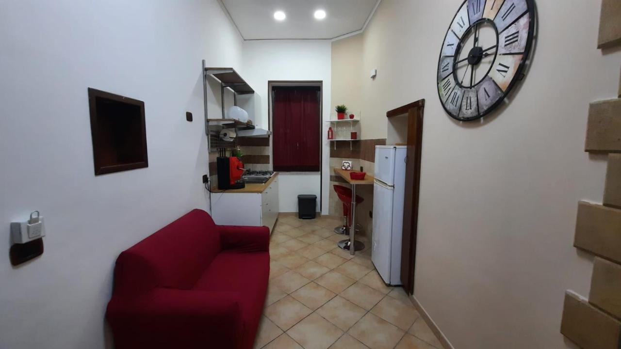 White Home 2 San Gregorio 14 Napoli Bagian luar foto