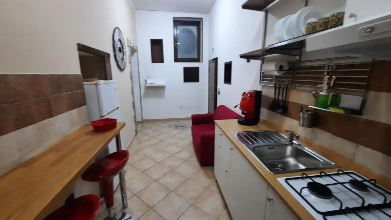 White Home 2 San Gregorio 14 Napoli Bagian luar foto