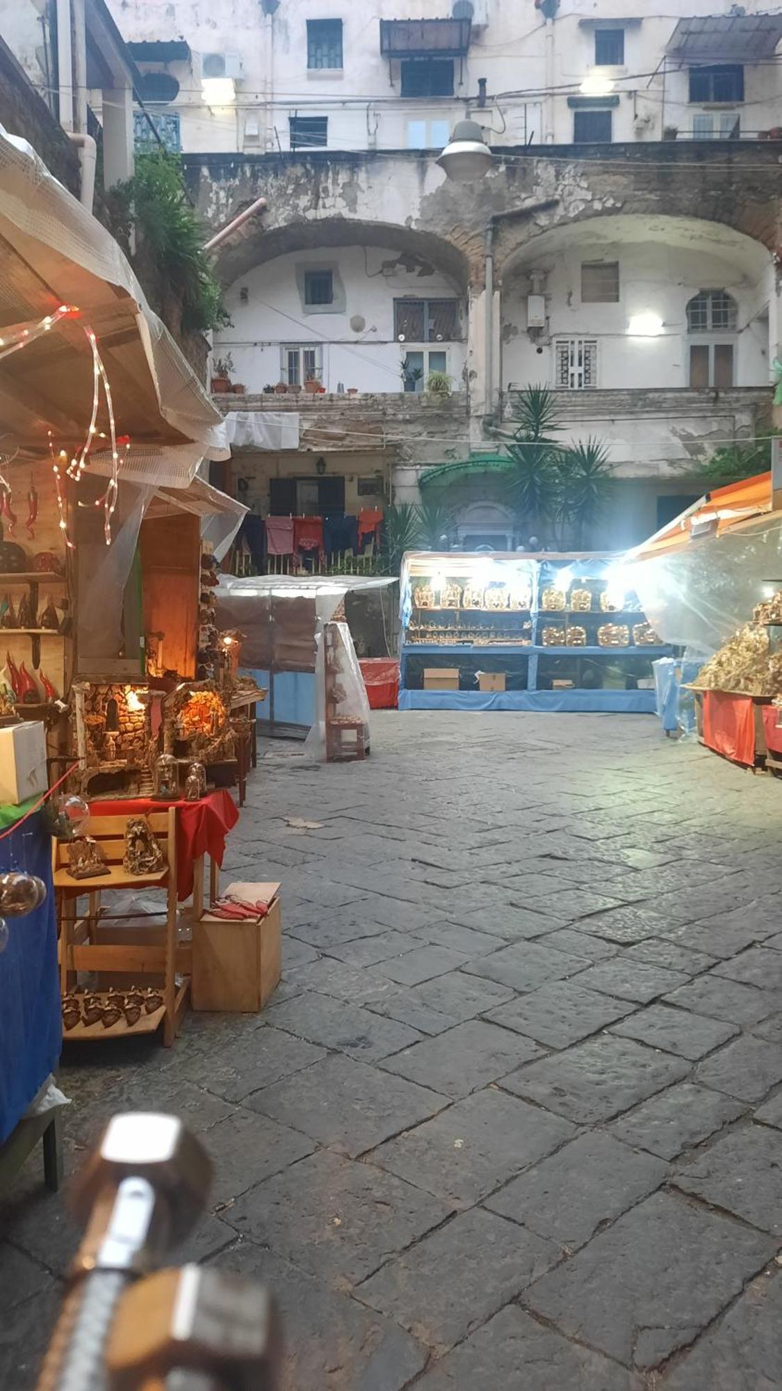 White Home 2 San Gregorio 14 Napoli Bagian luar foto